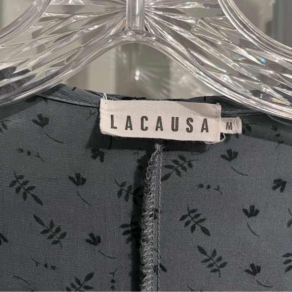 LACAUSA Blue Floral Flutter Sleeve Midi Wrap Dress - Picture 4 of 6